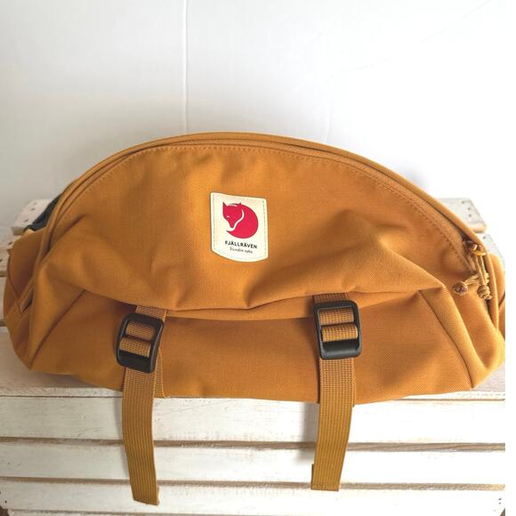 FJALLRAVEN Large Ulvo Hip Pack - Red Gold EUC - Picture 2 of 9